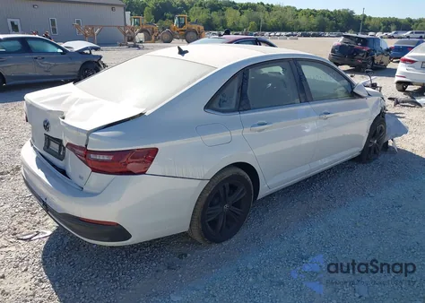 2024 Volkswagen Jetta 1.5T Se from USA, damaged, VIN 3VW7M7BU4RM042867